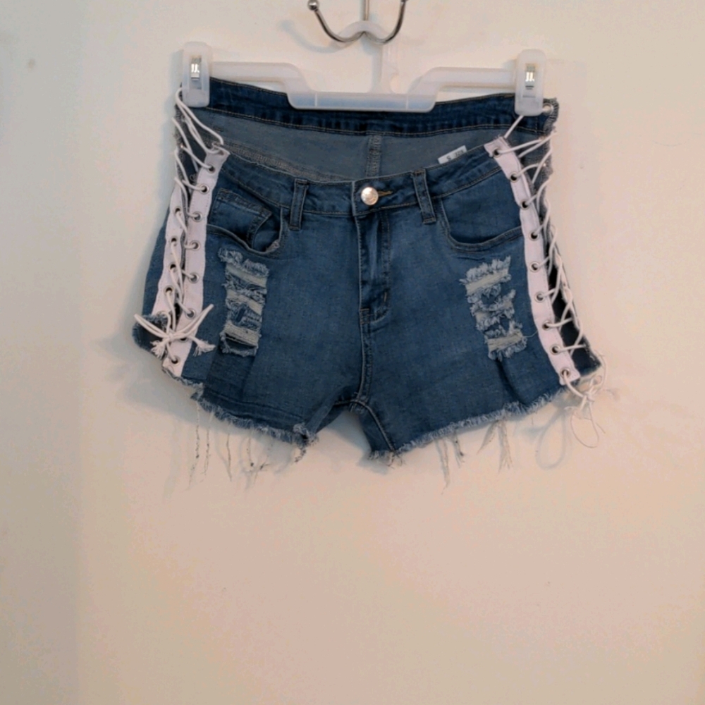 Women's ripped jean shorts